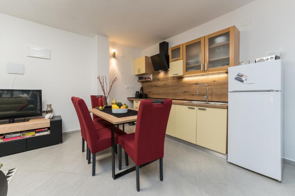 Studio Apartman Mirakul photo 4