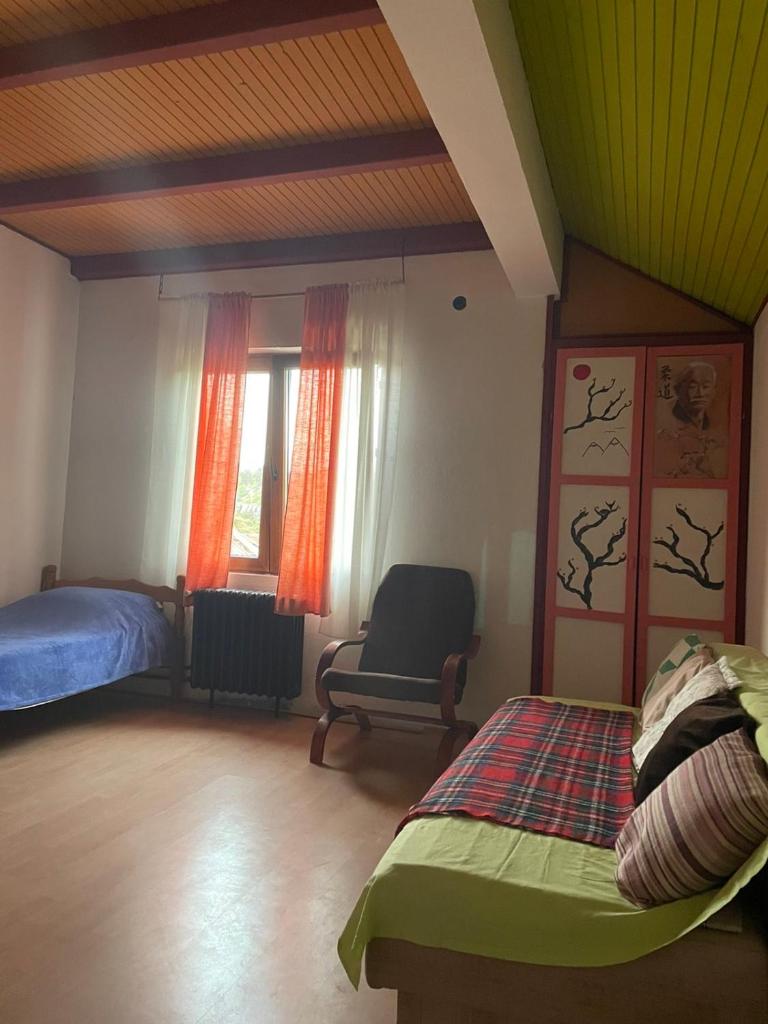 Old town house photo 1