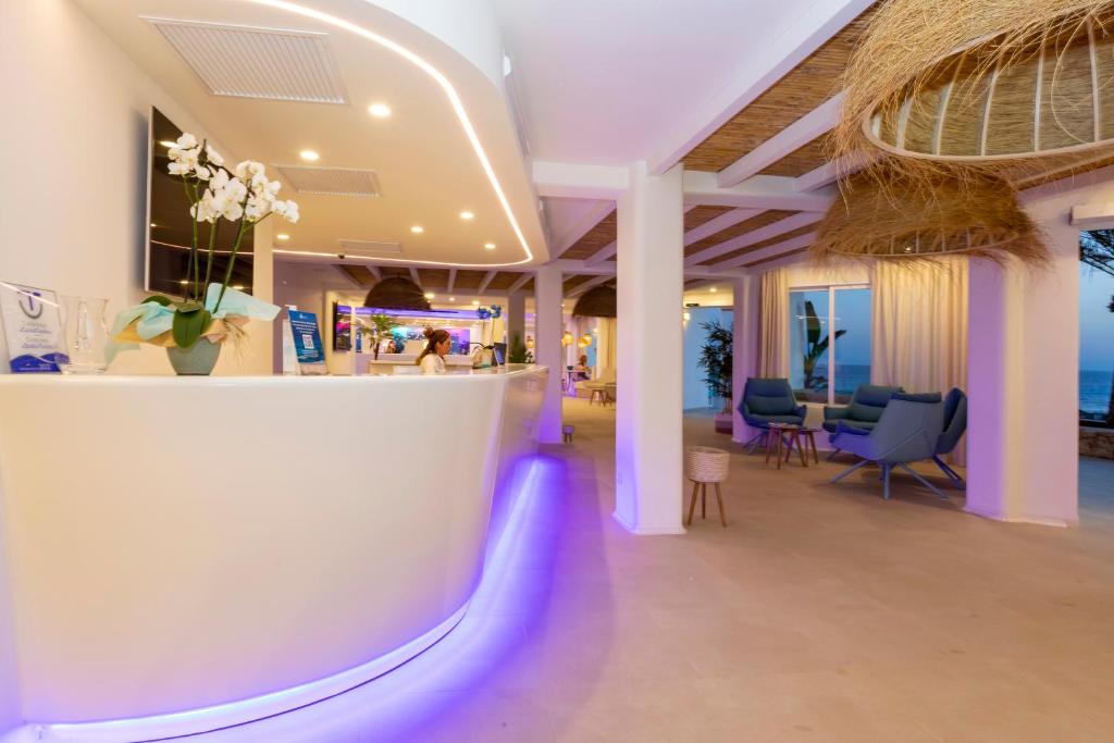 Hotel Maysi photo 2