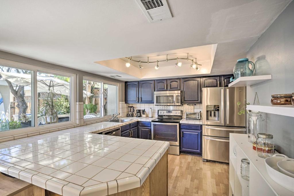 San Jose Retreat with Pool Table and Arcades! photo 1