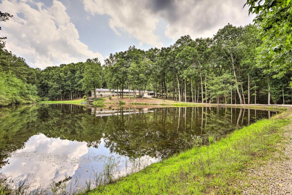 McDonough Getaway with Private Lake on 24 Acres photo 1