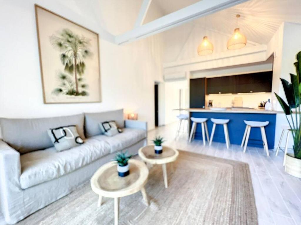 Kalina, beautiful duplex 100m from Orient Bay beach with swimming pool photo 3