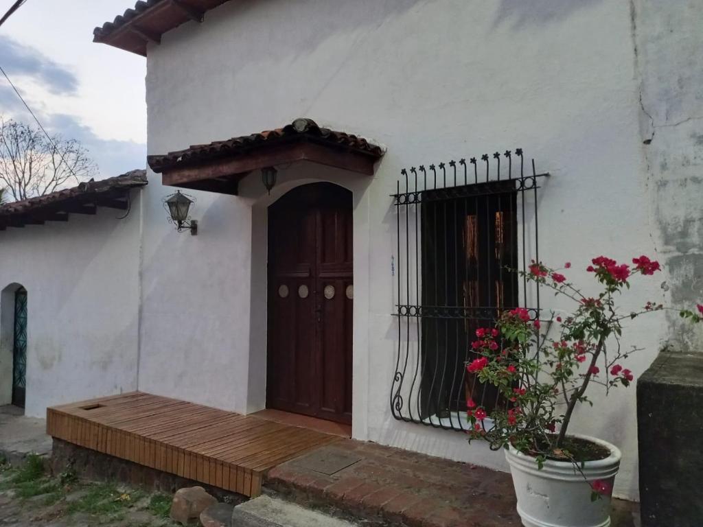 Casa Flor de Pajaro, vistas panorámicas increíbles al lago photo 4