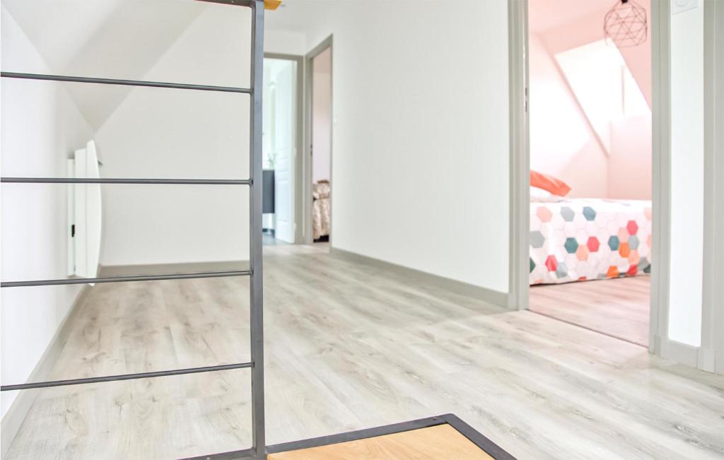 Nice Home In Ussel With Wifi And 4 Bedrooms photo 4