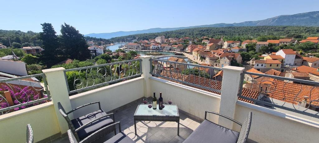 Apartment On the top photo 2