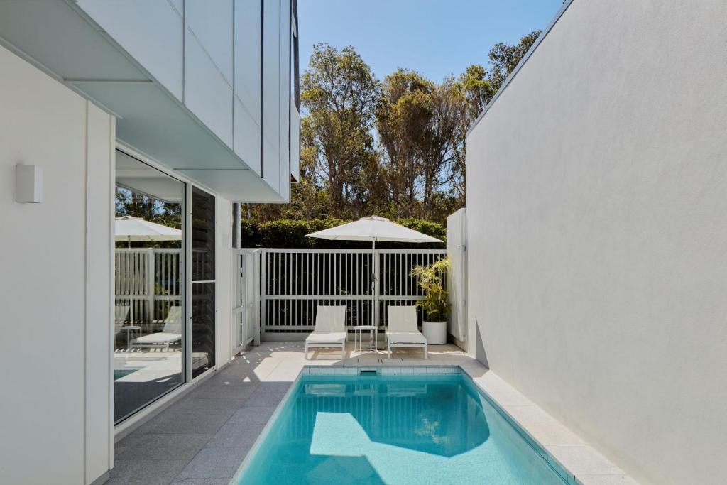 Byron Bay Accom - North Beach Houses 44 Bayshore Drive - No pool in studio photo 1