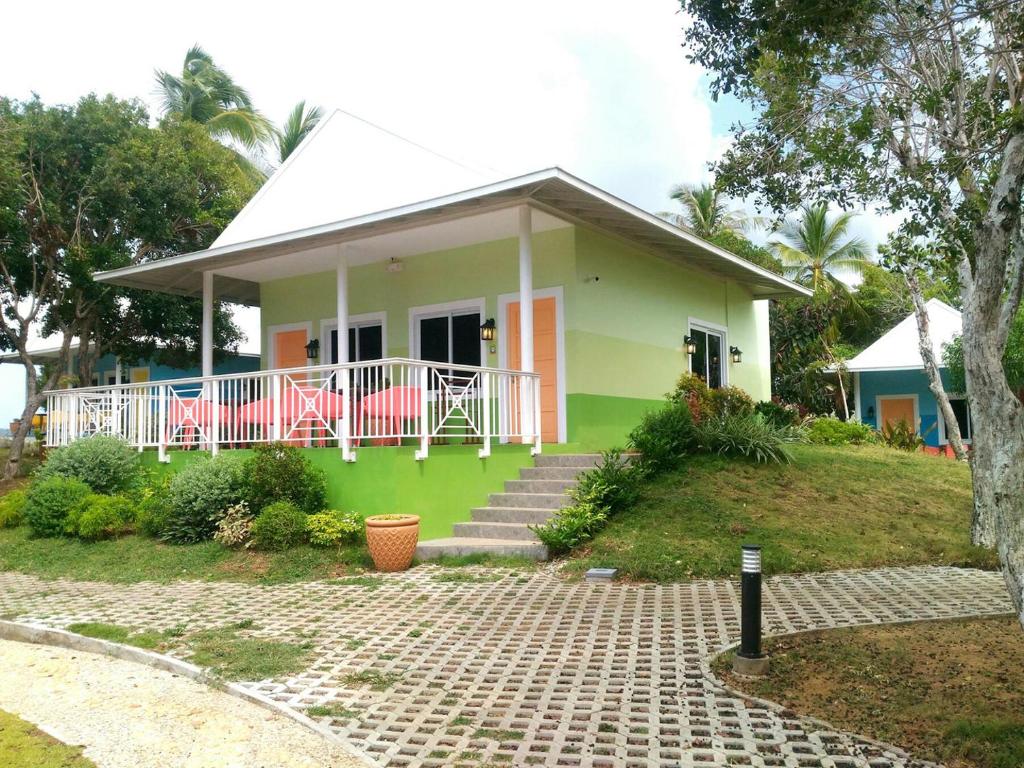 Maayo San Remigio photo 1