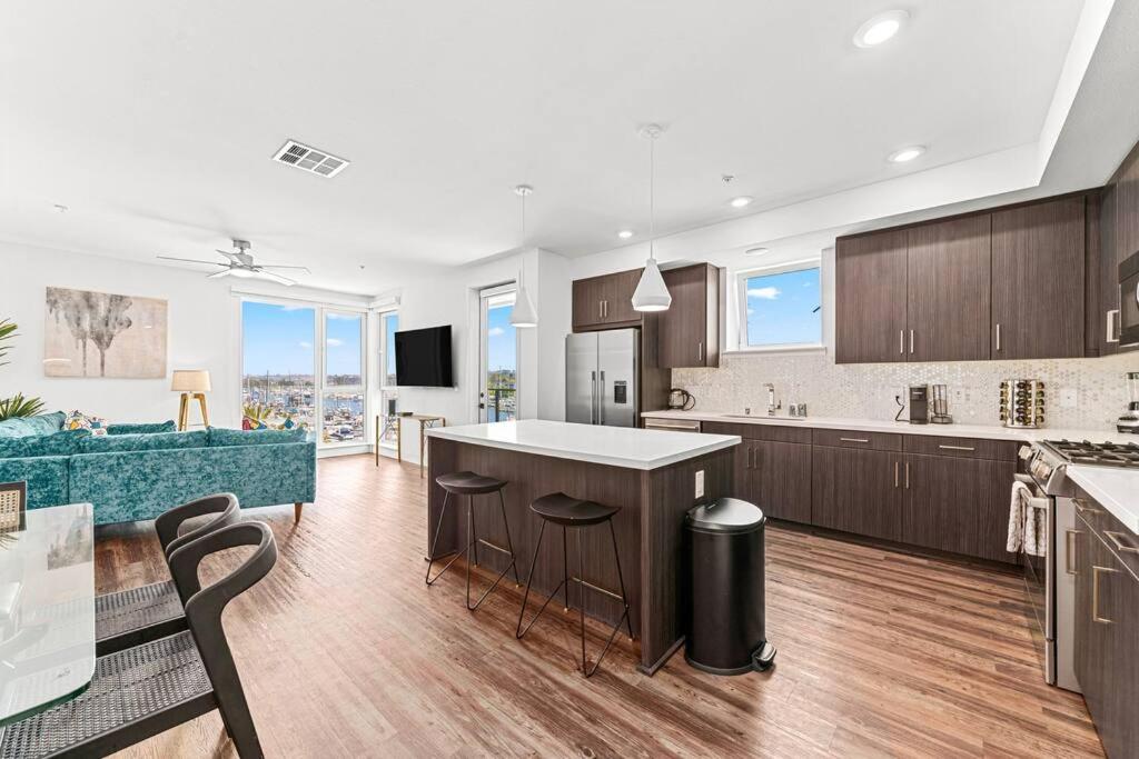 Blue Water Views Luxury Retreat In MDR/VENICE photo 1