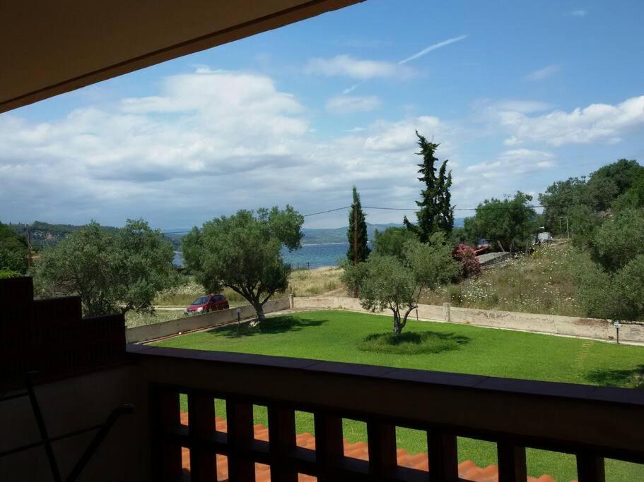 House with garden next to the beach Trani Ammouda photo 1