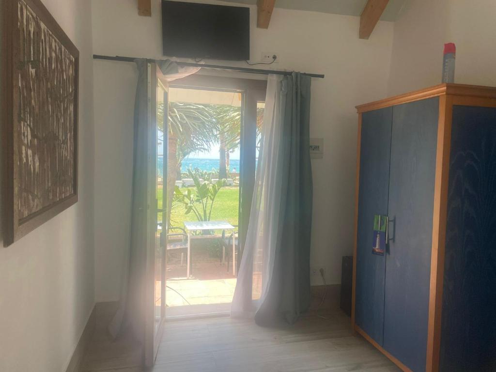 Habitaciones Sajorami Beach photo 1