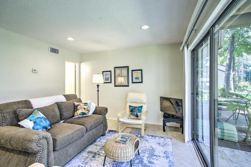 Walden Golf Course Condo Near Lake Conroe! photo 3