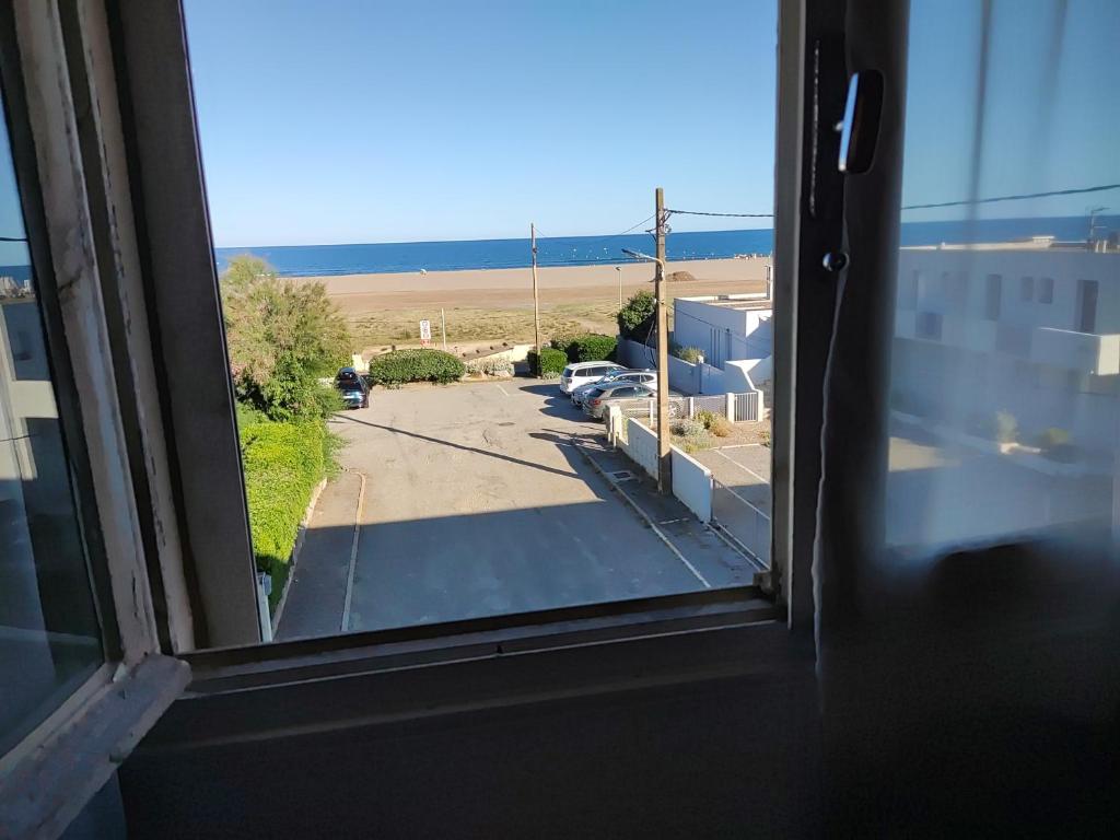 Appartement pour famille Saint-Pierre-la-Mer photo 1