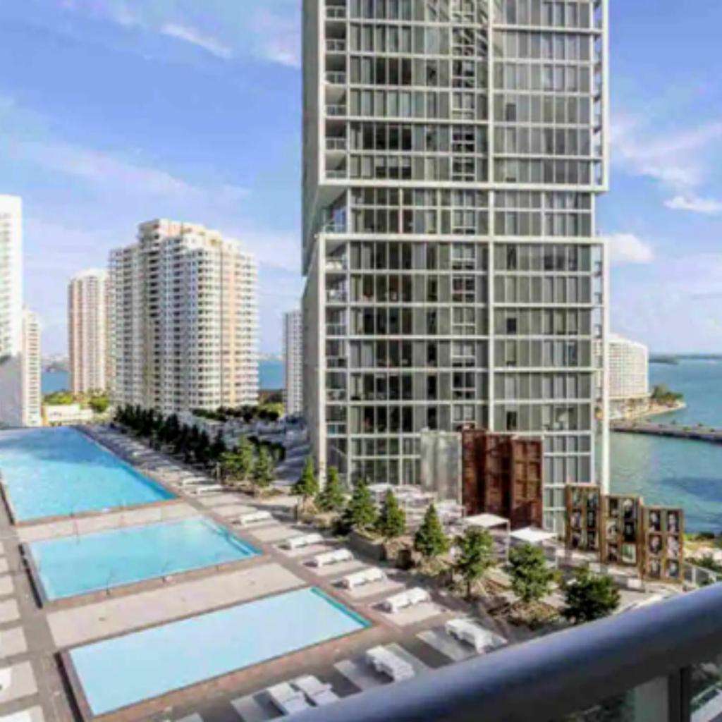 Vacation Apartment for Couples in Miami image