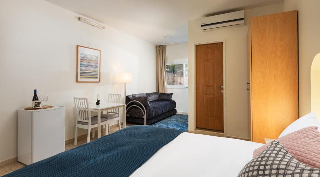 Boutique Suites - Prime Location Old City photo 4