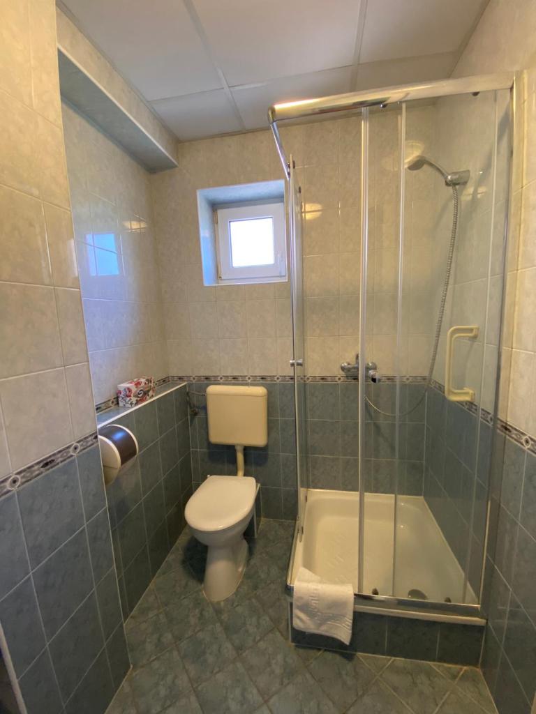 Tisza Alfa Hotel - Tap to explore photos