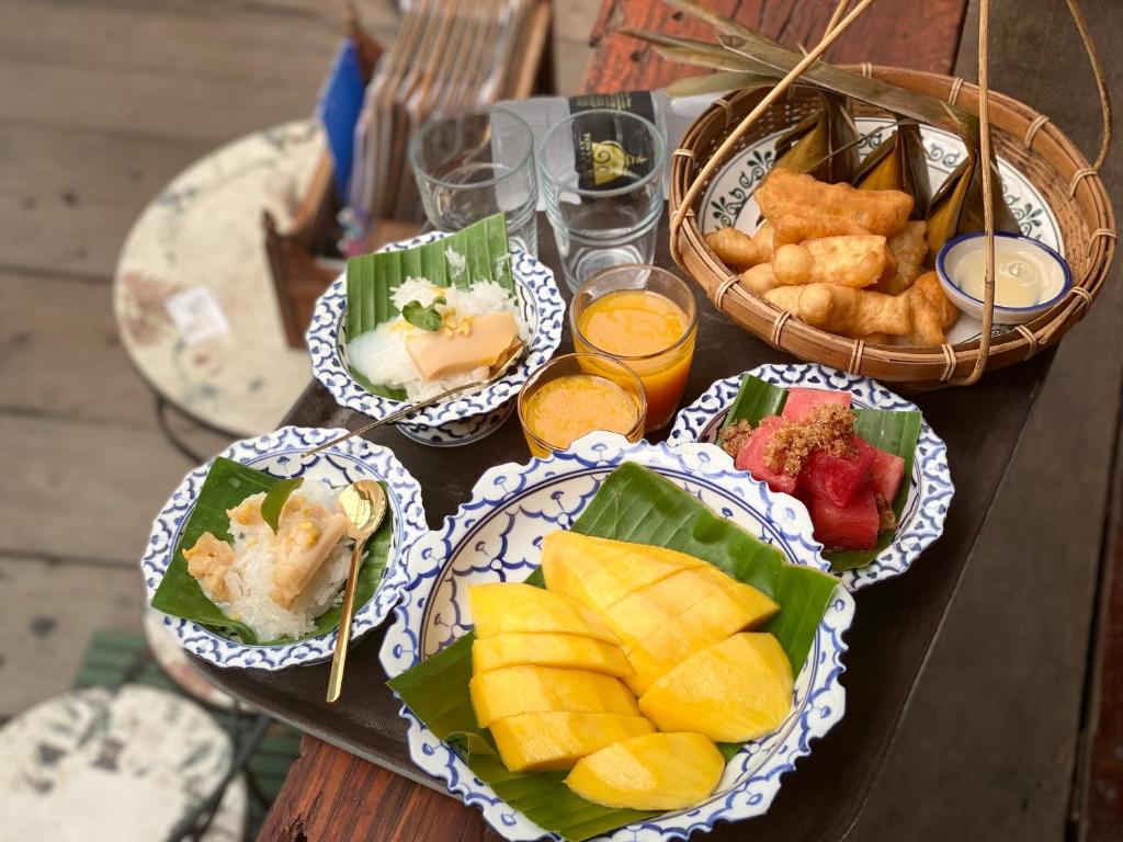 Ayutthaya retreat photo 3