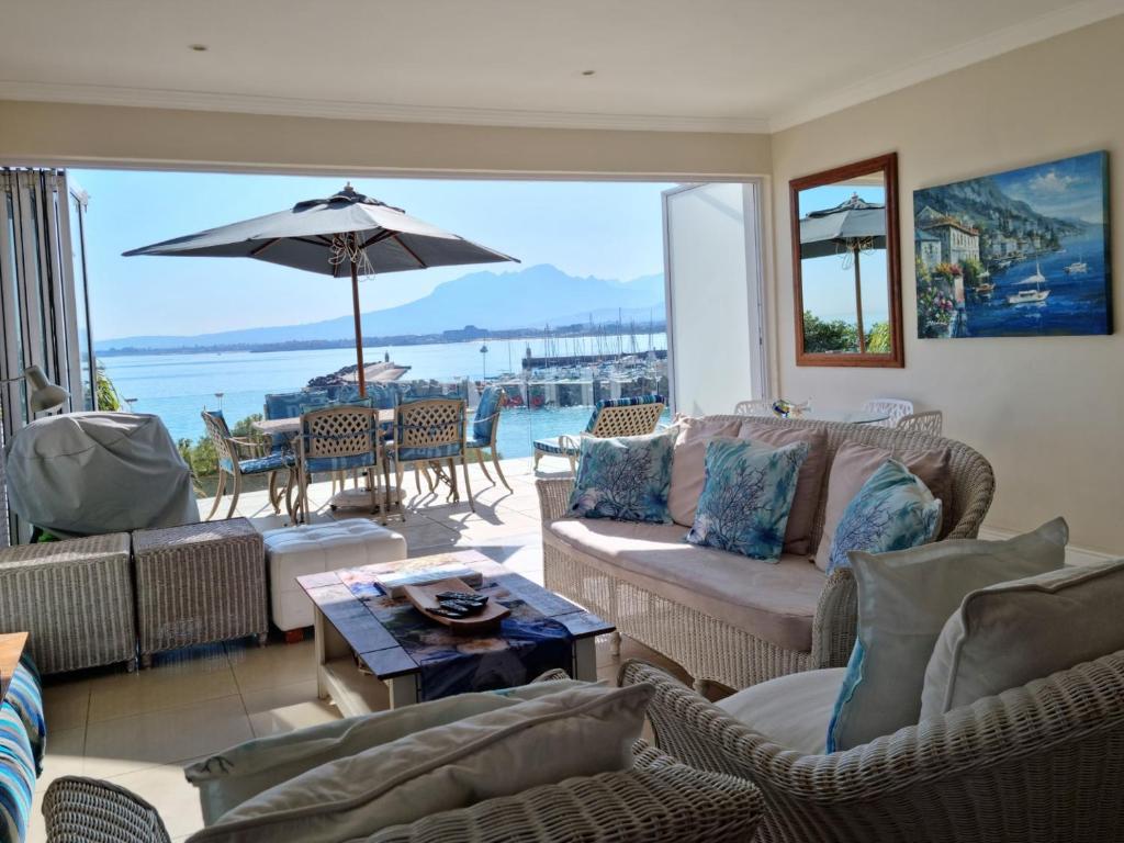 The View on Bikini Beach, Sleeps 4 photo 3