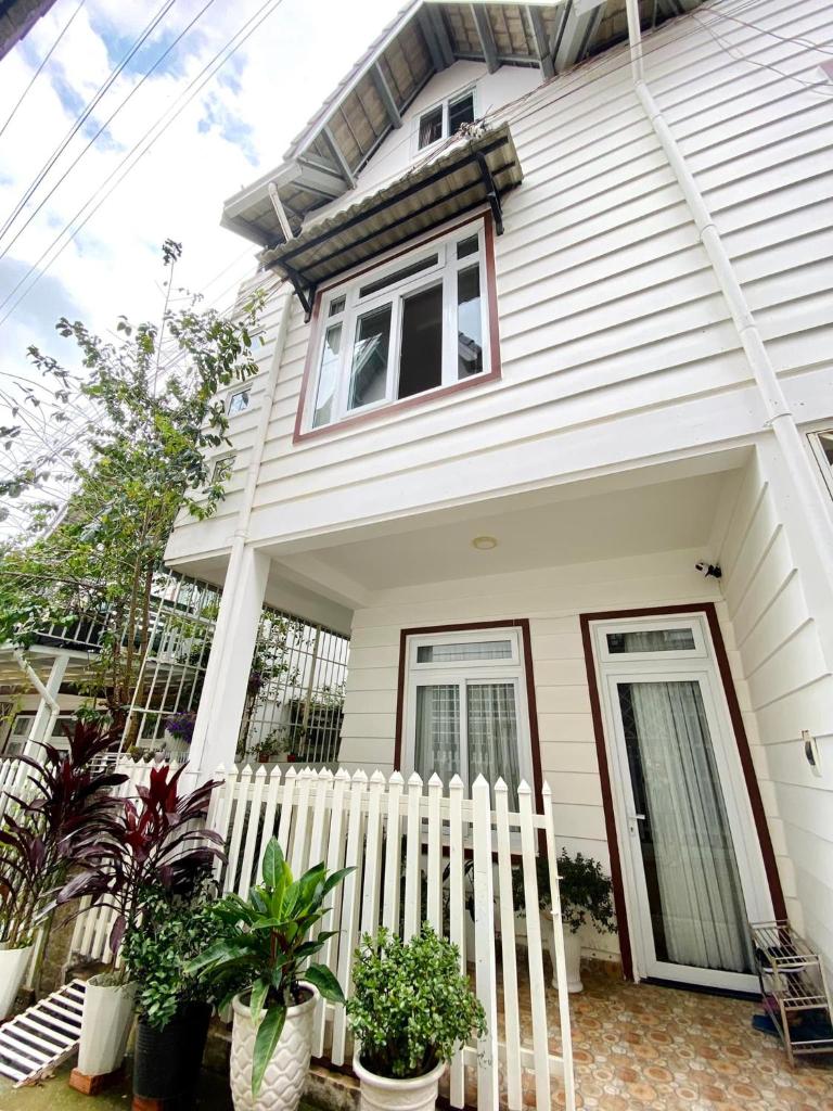 Nhà nguyên căn Gia Huy house photo 1