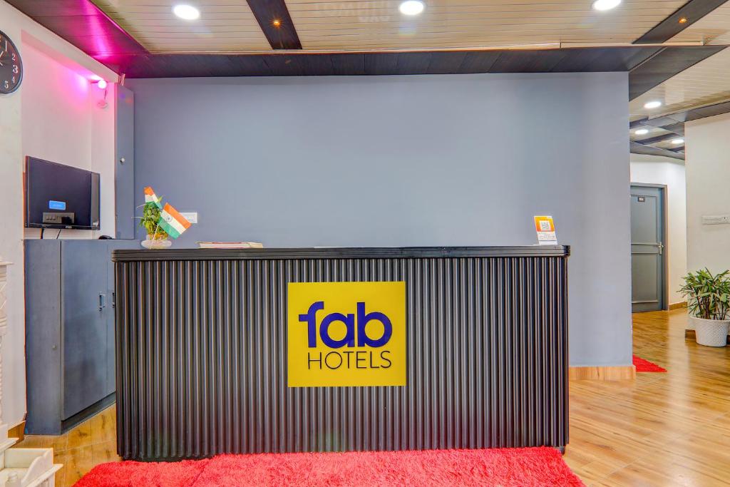FabHotel Super 3 Premium II photo 2