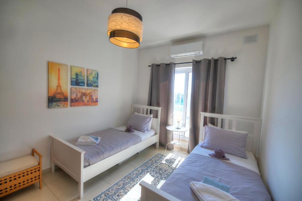 Charming 2 bedroom apartment close to Junior College ETUS1-1 photo 3