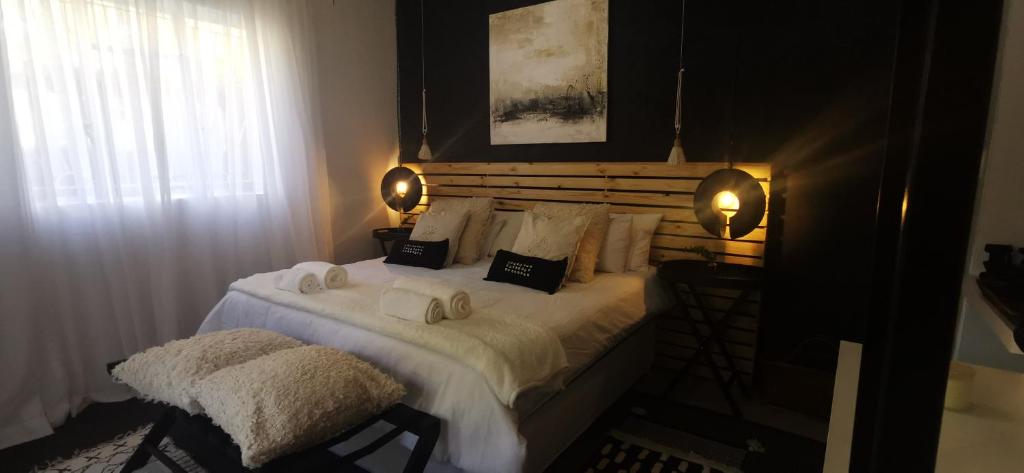 EXQUISITE PRIVATE LUXURY SUITE WITH KING BED at BOKMAKIERIE VILLAS photo 1