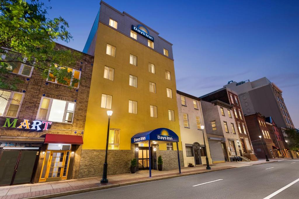 Days Inn by Wyndham Philadelphia Convention Center image