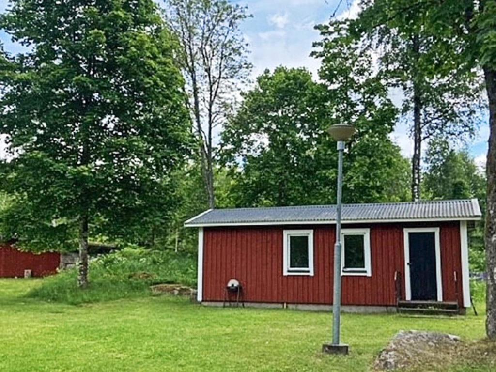 Three-Bedroom Holiday home in Vislanda photo 2