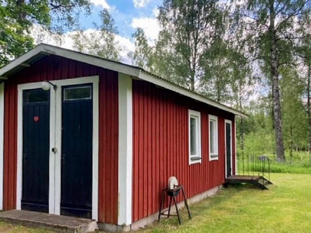 Three-Bedroom Holiday home in Vislanda photo 3
