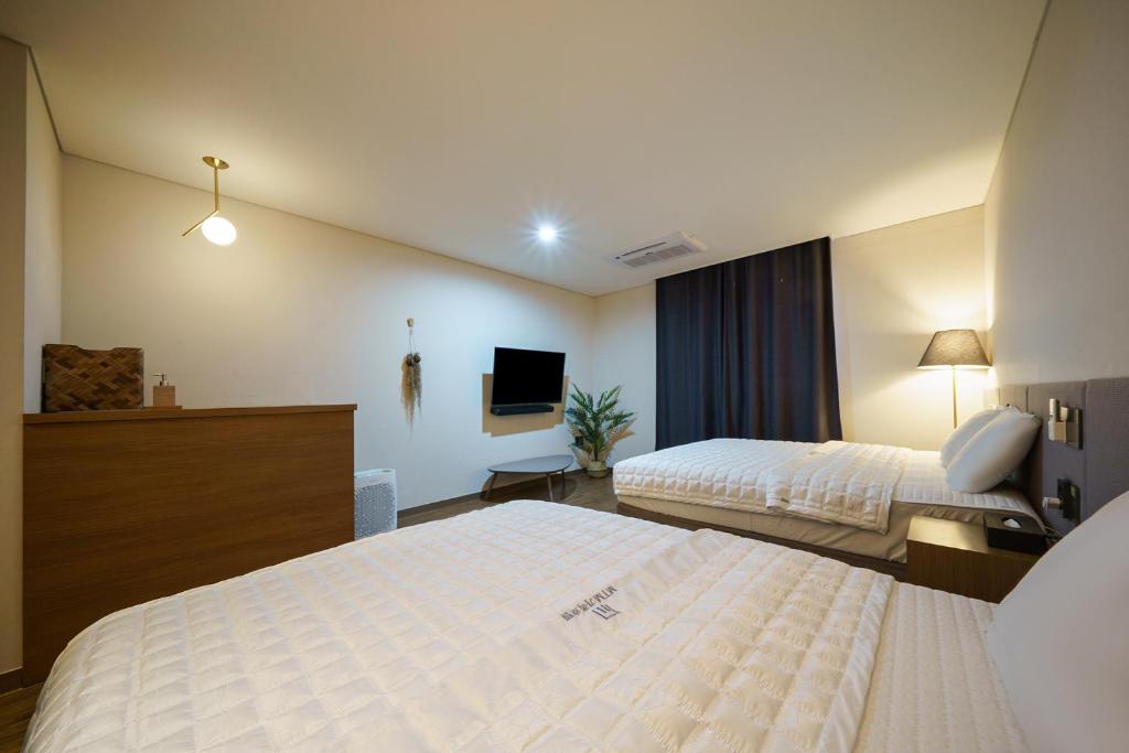 MTM Family Hotel photo 3