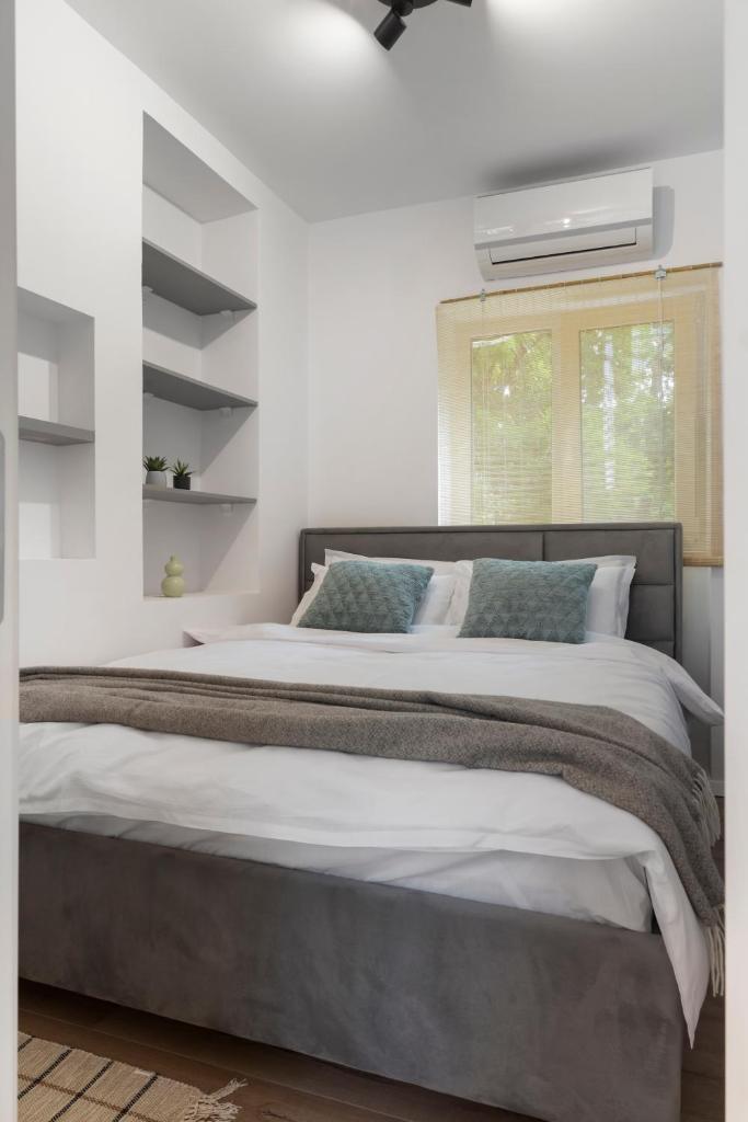 VD Boutique Apartments No 3 - Tap to explore photos