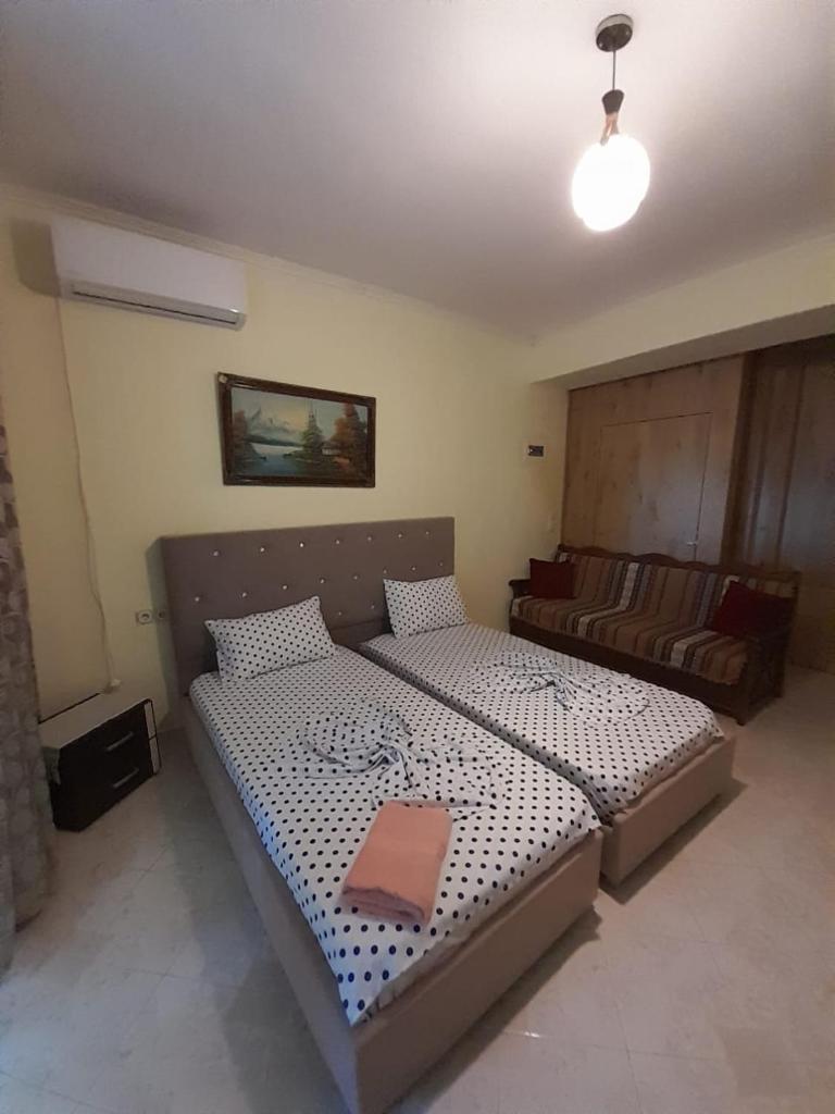 Mona's guesthouse photo 4