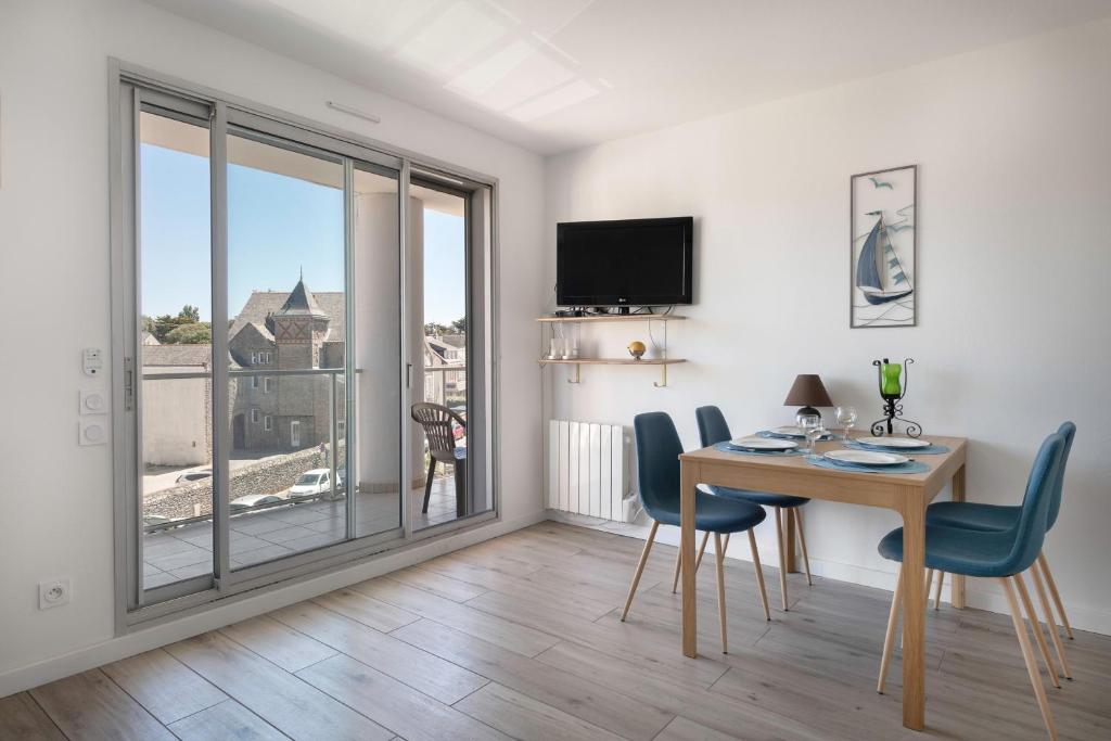 A 30 metres de la plage, bel appartement pour 6 photo 2