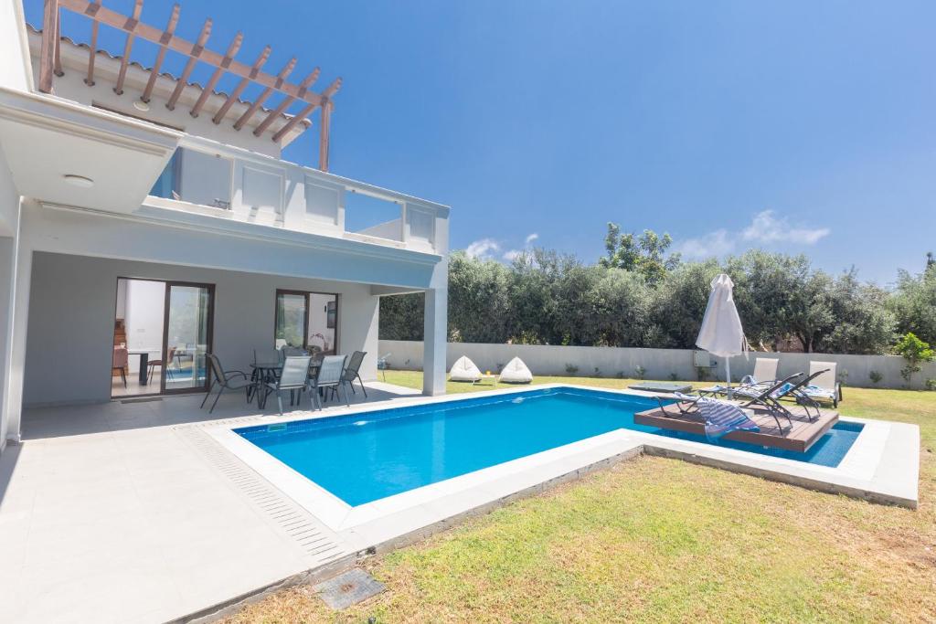 Sea Satin Villas - Fully Renovated photo 1