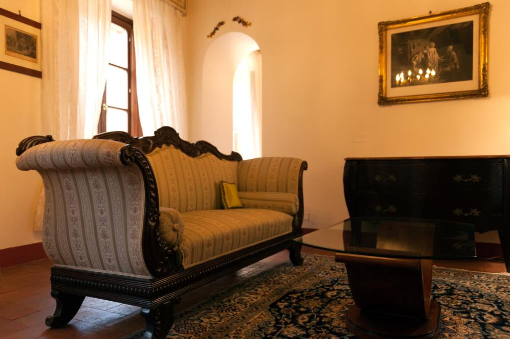 Palazzo Benucci - Tap to explore photos