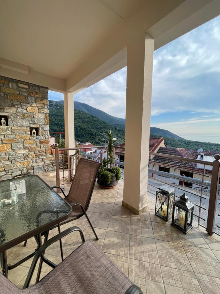Ioannis (Family House)