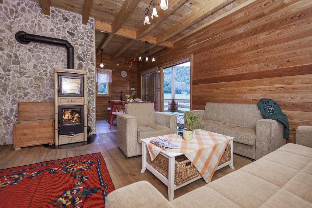 Chalet Sanjam Liku photo 4
