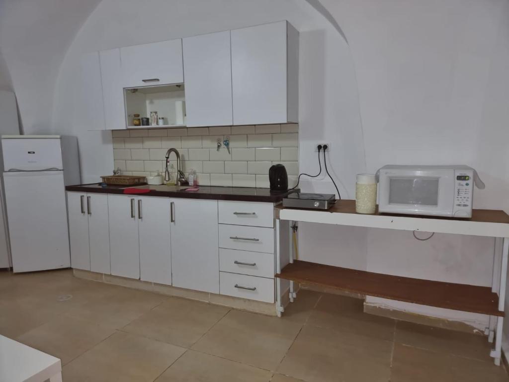 Tannous Aparthotel photo 3
