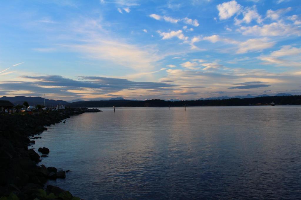 Ramada by Wyndham Campbell River photo 1