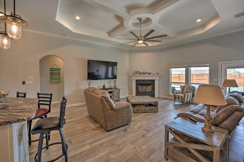 Sleek Corpus Christi Getaway with Private Pool! photo 2