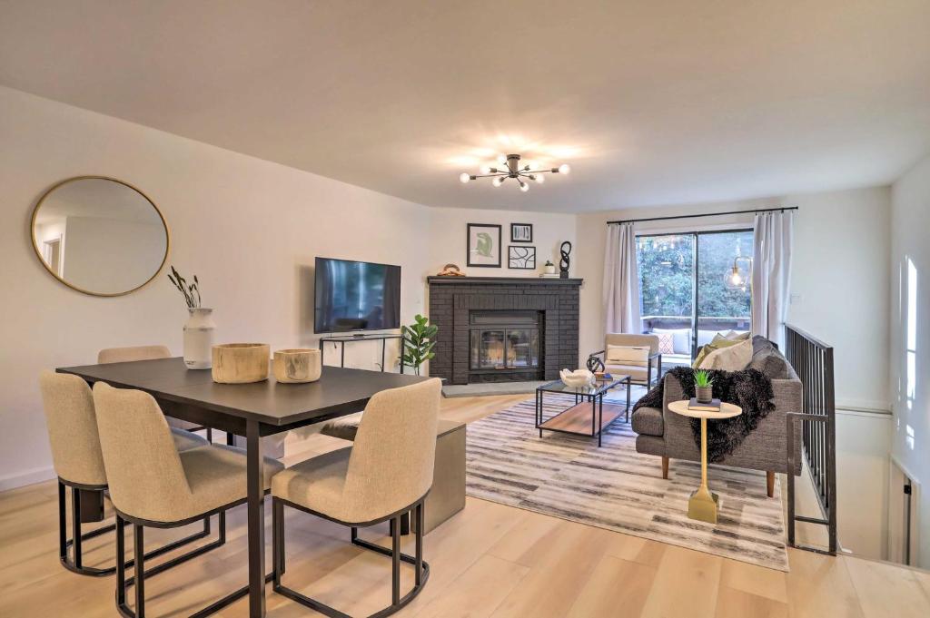 Stylish Home with Game Room Near Parks and Lakes! photo 3