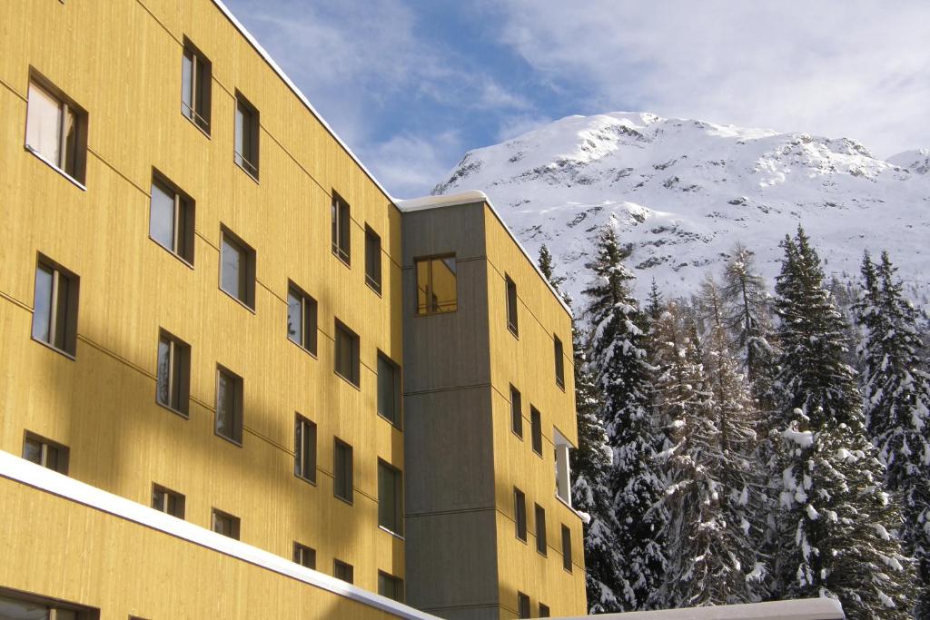 St. Moritz Youth Hostel photo 2