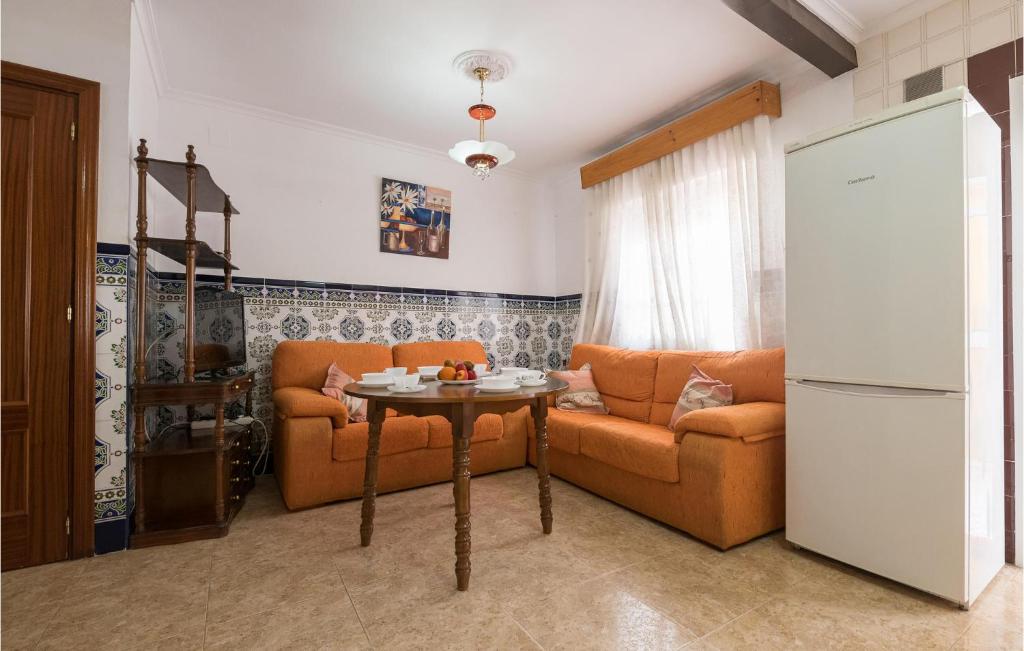 Awesome Home In Chipiona With 6 Bedrooms photo 4