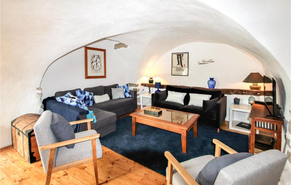 Beautiful Home In Clon Dandran With 2 Bedrooms, Wifi And Private Swimming Pool photo 1
