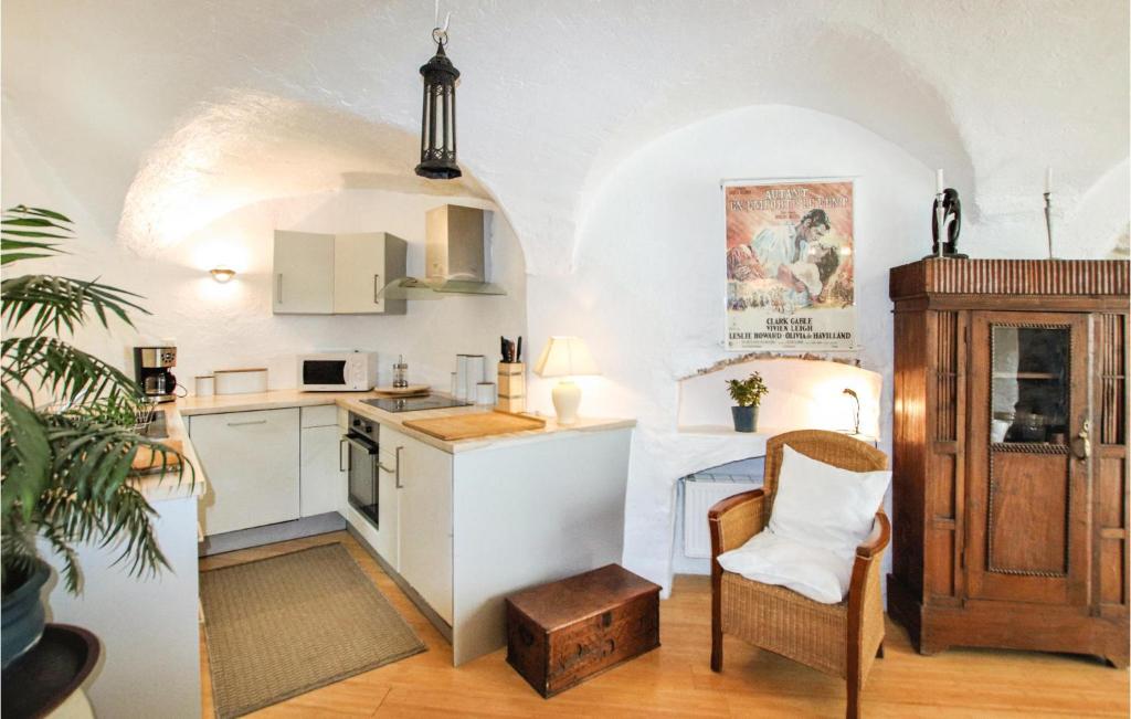 Beautiful Home In Clon Dandran With 2 Bedrooms, Wifi And Private Swimming Pool photo 4