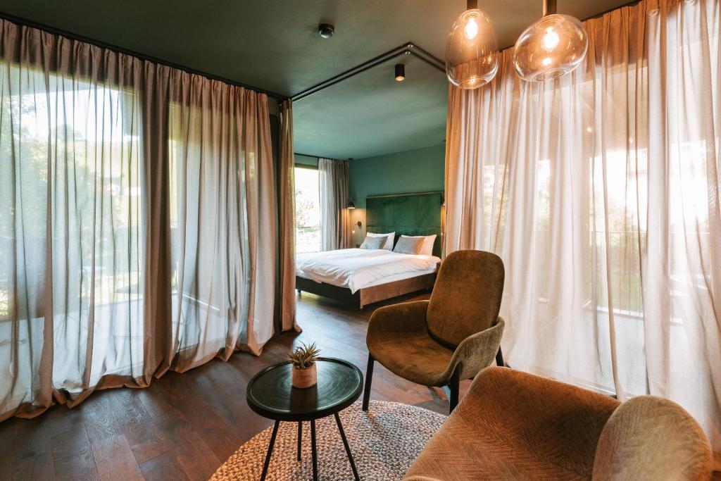 Floris Green Suites by Parc Hotel Florian photo 4