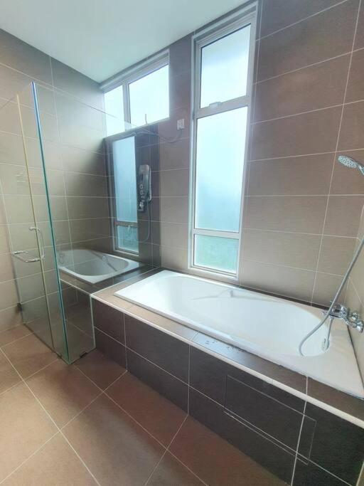 Villa near Bukit Indah / Eco Botanic / Legoland / Horizon Hill photo 3