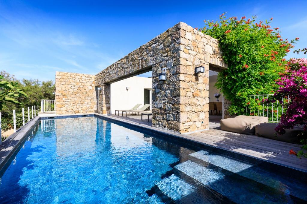 VILLA CALA ROSSA photo 2