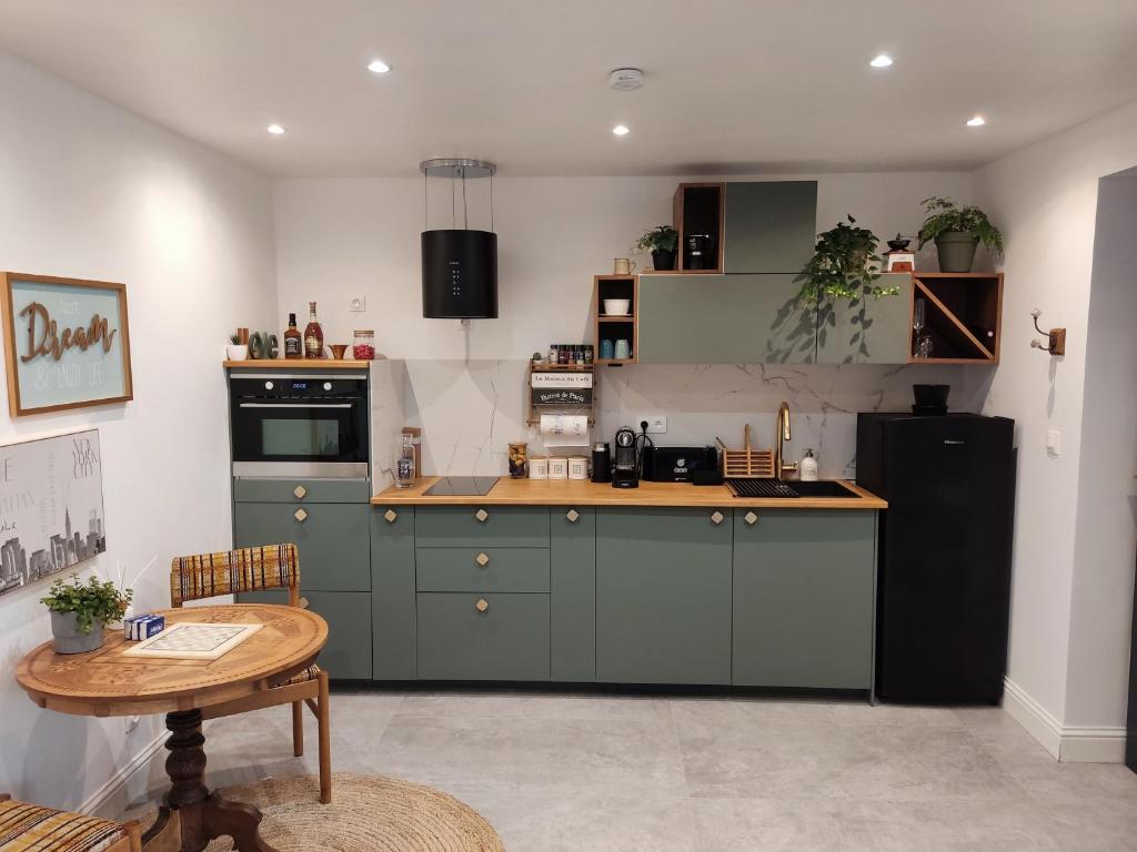 Superbe appartement avec jacuzzi avec jardin privé photo 3