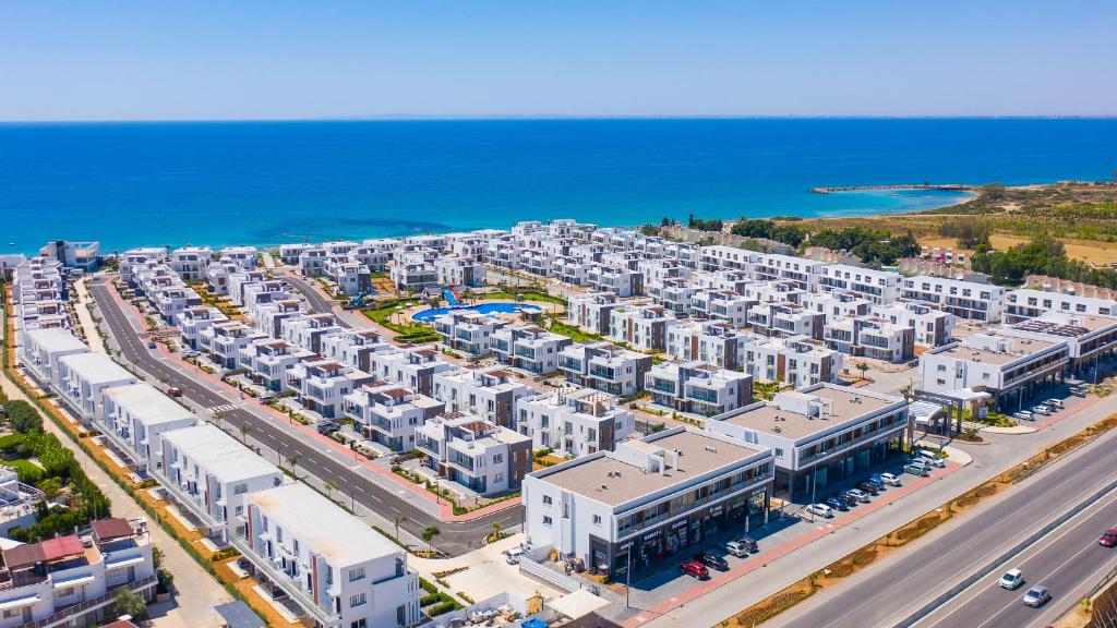 Emerald seaside residence at Four Seasons photo 1