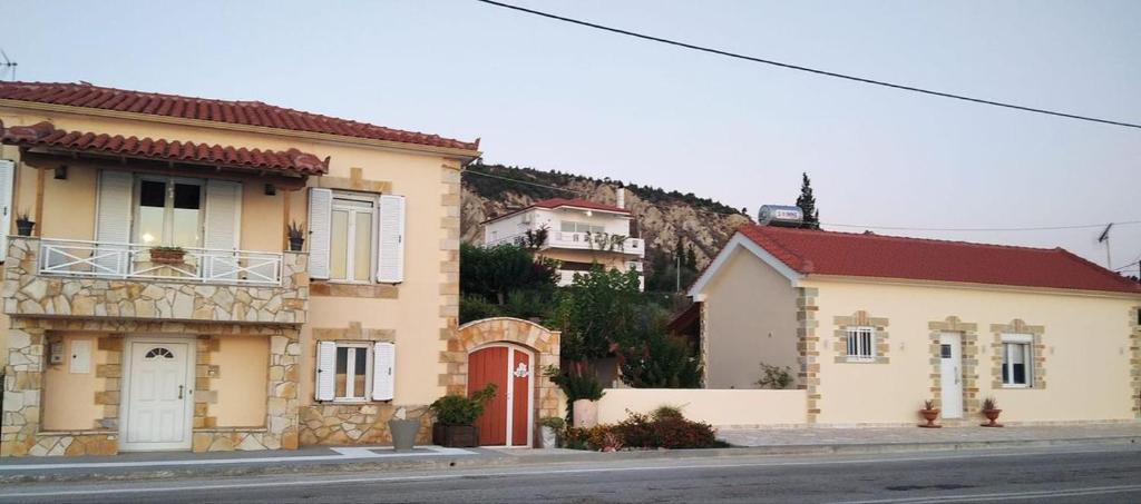 Lykoporia Seaside House